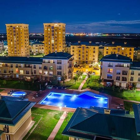Luxury Apartment With Pool In North Bucharest Cretuleasca Zewnętrze zdjęcie